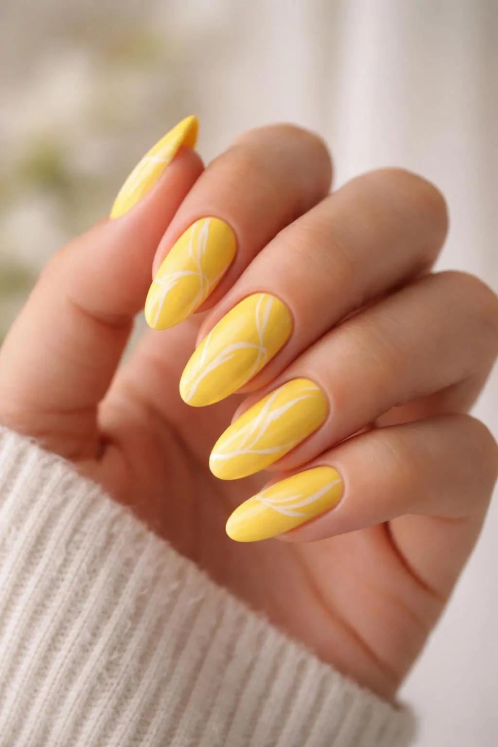Chrome Almond Cat Eye Effect