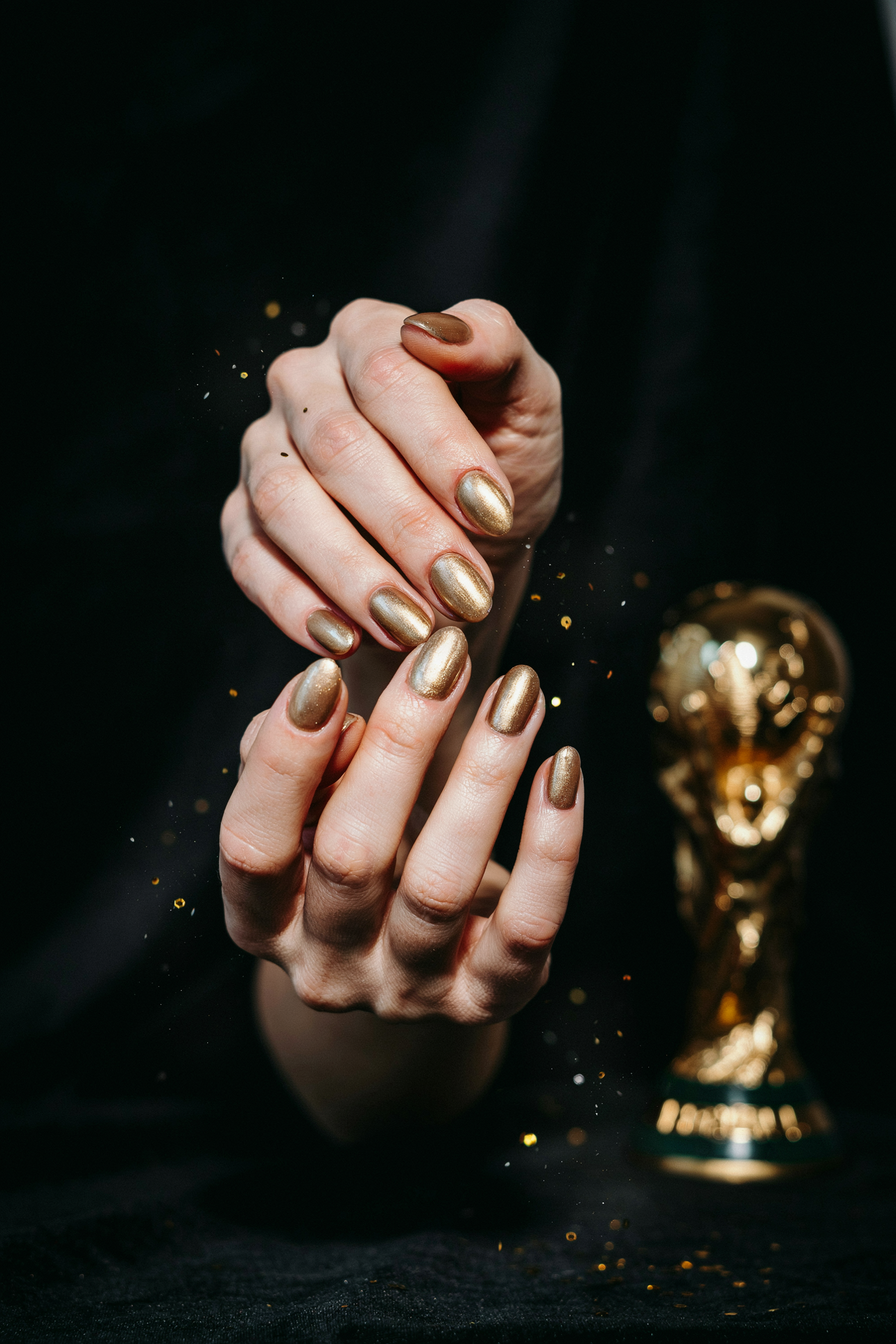 Gold Trophy Shimmer Nails